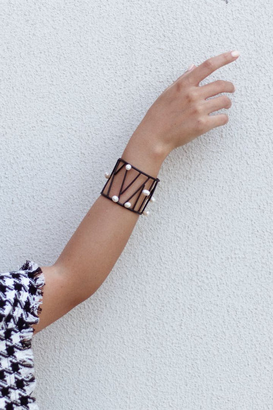 Wire Mesh Bracelet with Dropped Pearls